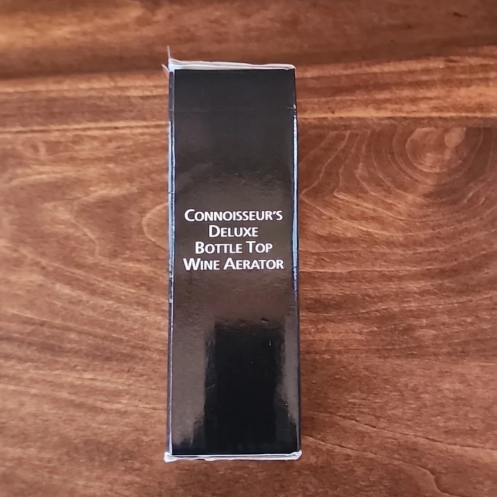 Wine Aerator Connoisseurs Deluxe Bottle Top